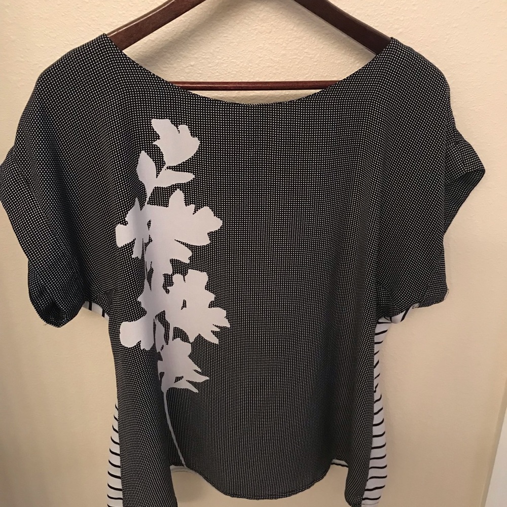 Short sleeve blouse from Worthington